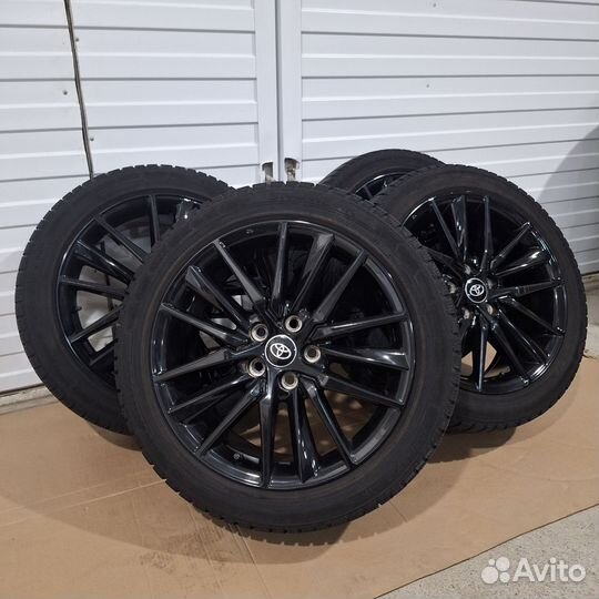 Камри v75 Sport Blak