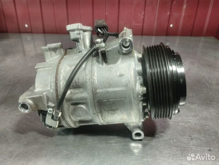 Компрессор кондиционера Mercedes C-Class W205