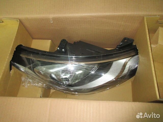 Фара передняя правая hyundai SB 10