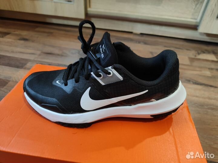Кроссовки Nike Varsity Compete 3