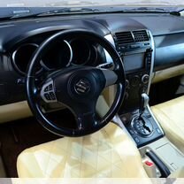 Suzuki Grand Vitara 2.0 AT, 2013, 192 300 км, с пробегом, цена 1 400 000 руб.