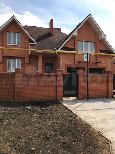 Дом 200 м² на участке 10 сот.