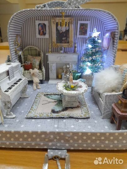 Чемодан румбокс Кукольный домик