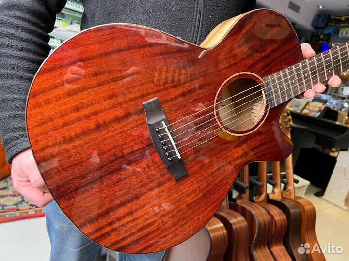 Гитара электроакустика