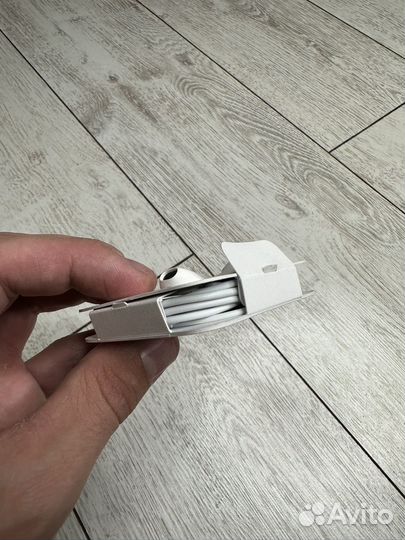 Наушники Apple EarPods (новые, оригинальные)