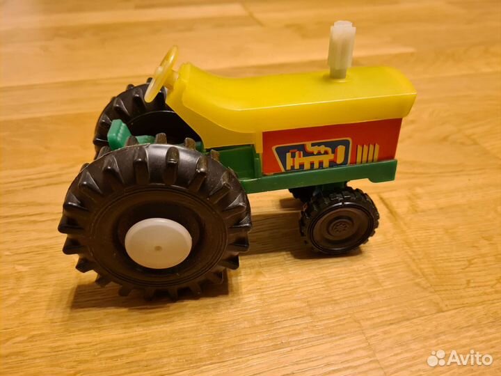 Игрушка трактор СССР