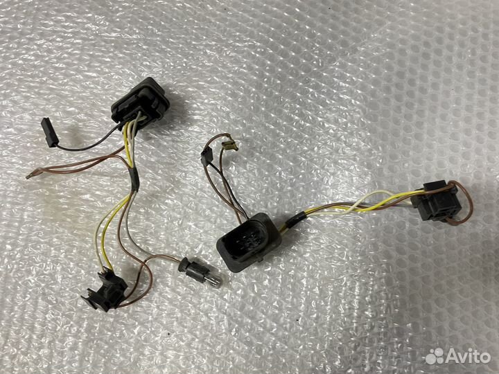 Проводка Линза Пыльник Лампа фары Octavia 1998