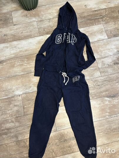 Спортивный костюм Gap