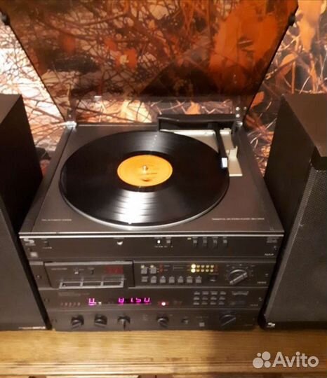 Музыкальный центр