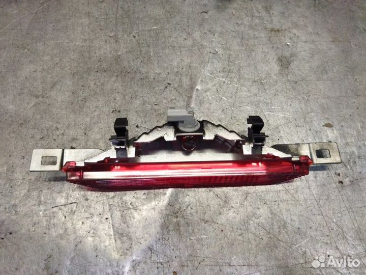 Фонарь (стоп сигнал) Toyota Corolla E12 2001-2006