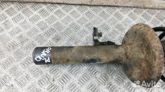 Стойка передняя левая BMW X3 E83 (OBN10K501)