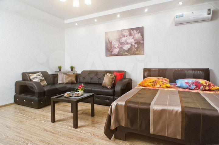 2-к. квартира, 60 м², 1/14 эт.