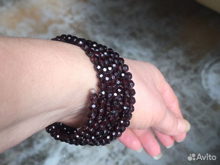 Браслет натуральнй гранат