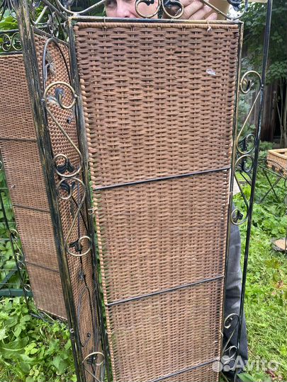 Садовая плетеная мебель