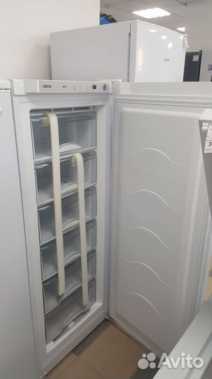 Морозильник Атлант 7203 новый