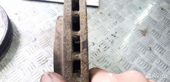 Диски тормозные передние Renault Megane 3