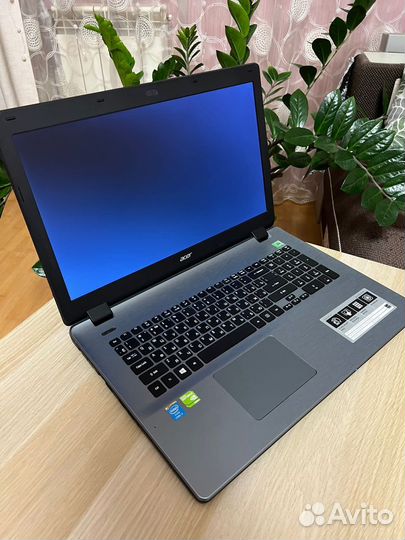 Acer Aspire E 17 E5-771G-71AY