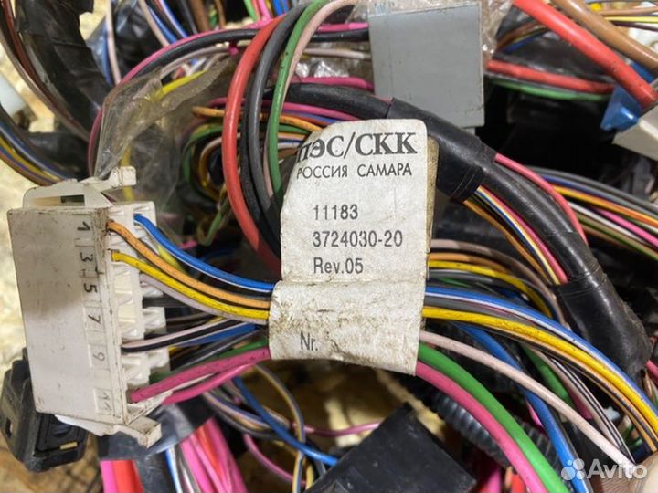 Подторпедная проводка Ваз Калина универсал 1.4 16