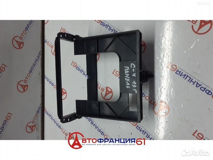 Рамка магнитолы, 825258 citroen C4 (B7), 3030247