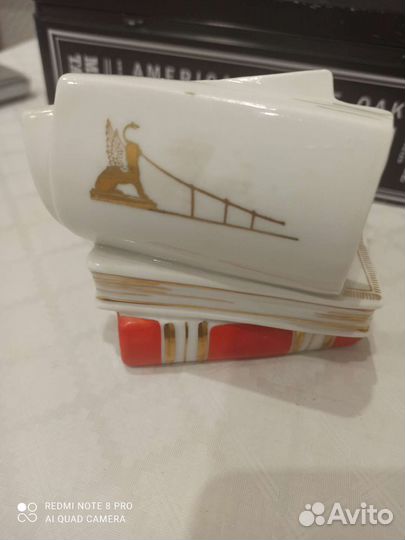 Фарфоровая чернильница