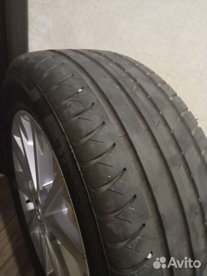 Оригинальные колёса в сборе r16 на camry