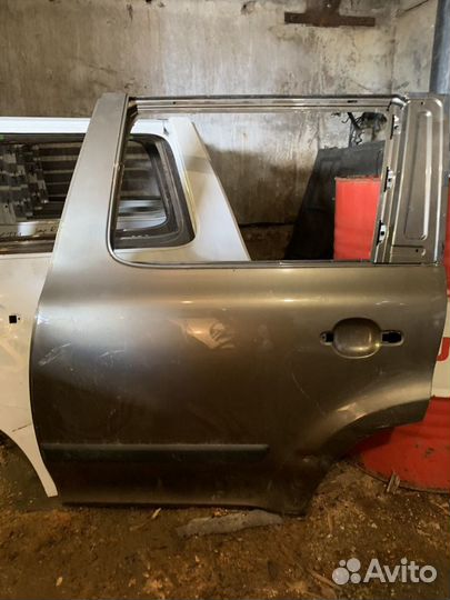 Дверь Skoda Yeti