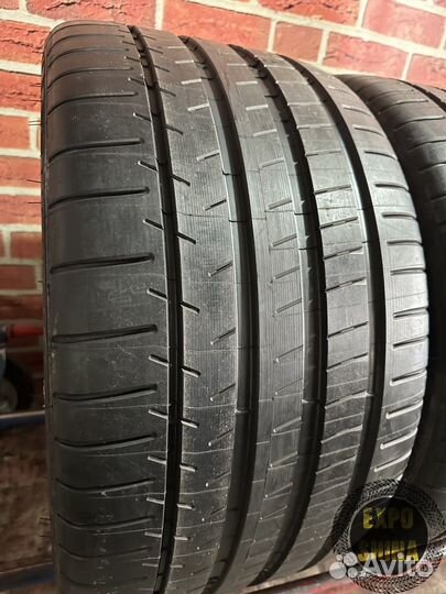Michelin Pilot Super Sport 325/30 R21 и 285/35 R21