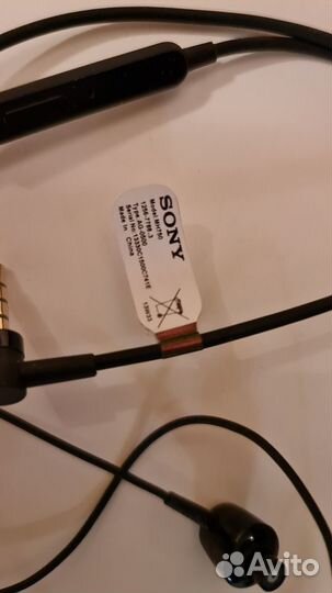 Наушники Sony