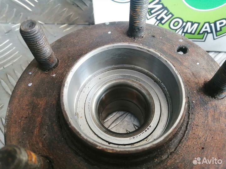 Ступица задняя Mazda 626 GE 95г Цена за штуку