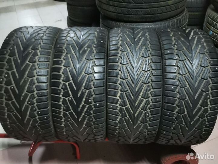 Pirelli Ice Zero 295/40 R21