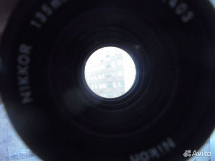 Обьектив. nikon. nikkor 135mm