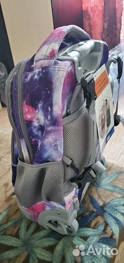 Продаётся школьный рюкзак на колёсах