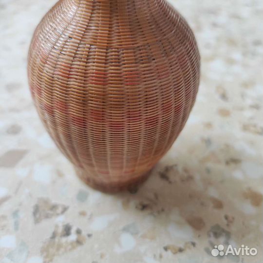 Антикварная вазочка,фарфор