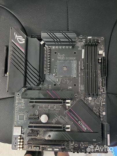 Материнская плата asus ROG strix B550-XE gaming