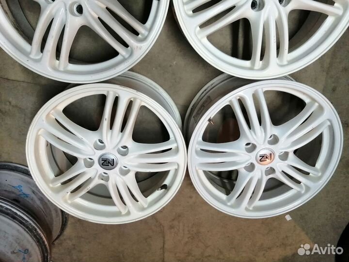 17 белые литые диски на иномарку 5/114,3