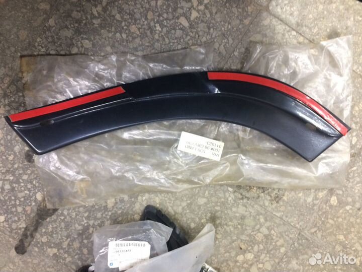 Накладка задней правой двери raf 4