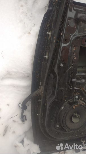 Дверь задняя правая чёрная G41 Nissan X-Trail T31