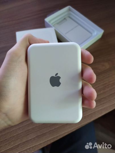 Apple magsafe battery pack