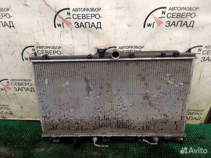 Mitsubishi Lancer 9 Радиатор охлаждения 1.6