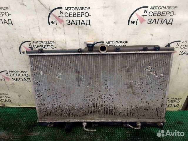 Mitsubishi Lancer 9 Радиатор охлаждения 1.6