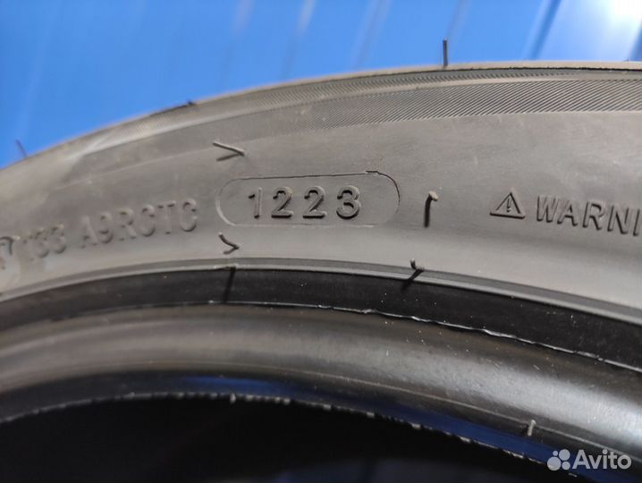 Mileking MK927 275/35 R20