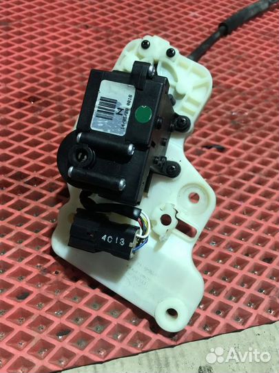 Трос ручника Kia Quoris