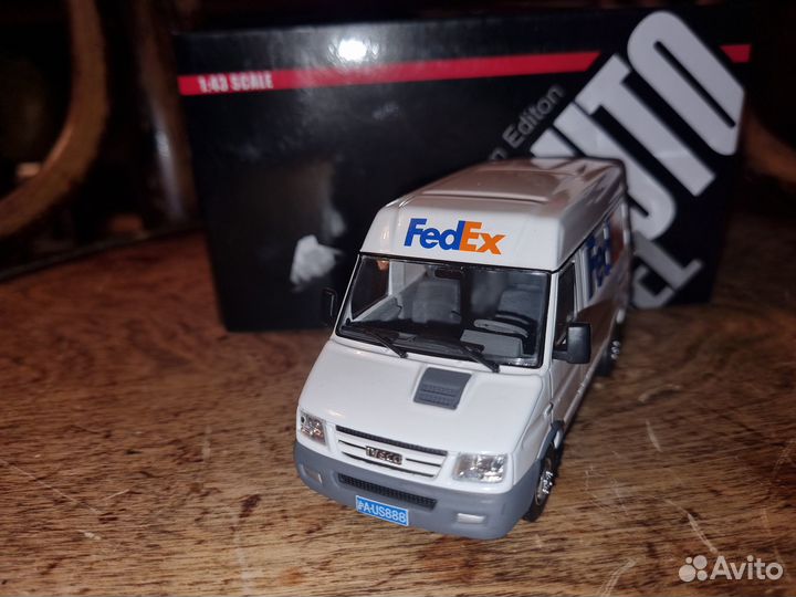 Iveco Turbo Daily FedEx 1:43