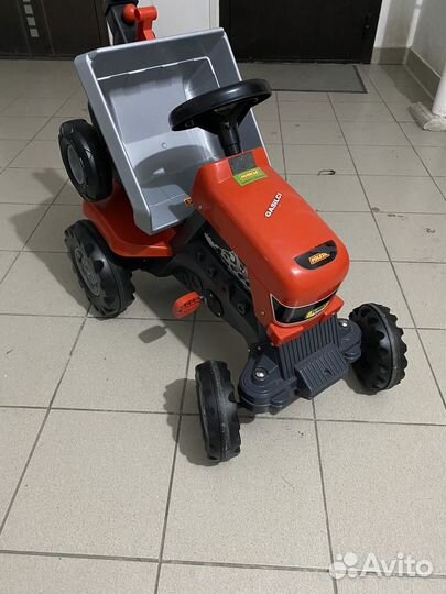 Игрушка трактор с прицепом