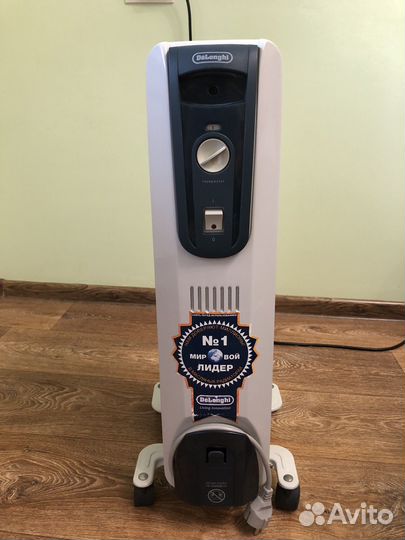 Масляный обогреватель DeLonghi 1000w/5секций