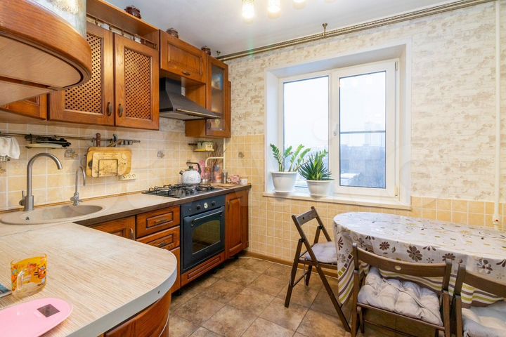 2-к. квартира, 51 м², 6/9 эт.