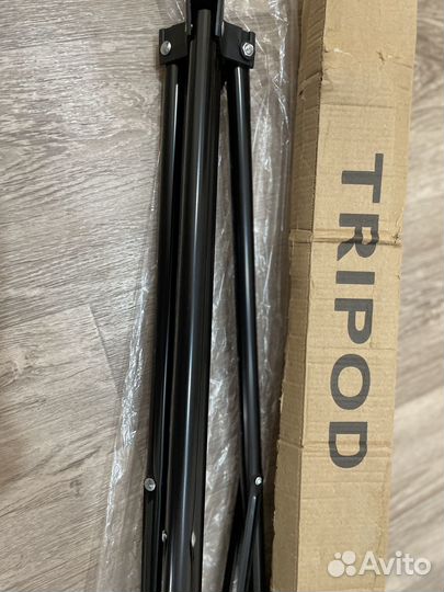 Штатив новый