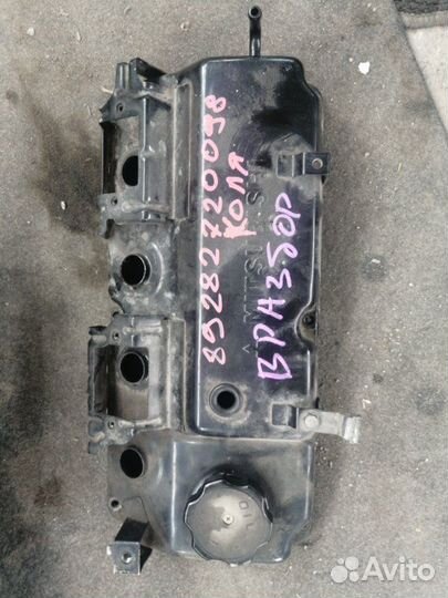 Крышка клапанов Mitsubishi Lancer 9 CS2A 4G18