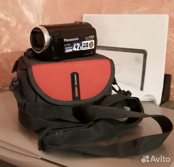 Видеокамера Panasonic HC-V100