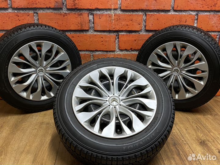 R16 Dunlop SP Winter Ice 01 205/60, PCD 4x108 DIA 65.1